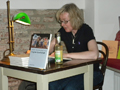 Doris Weininger liest 'Nur zu Besuch auf einem fremden Planeten' Doris Weininger