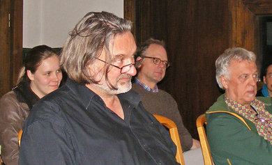Lauschende Erkeraner - Pia Soldan, Andreas Heckmann, Joachim Feldmann, Rudolf Gier Die vier Erkeraner