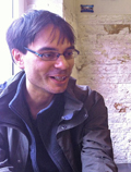 Wenzel Herzig, unser kamerascheuer Fotograf, am Tag nach der Lesung, zu der er ein Gedicht und Kurzprosa beisteuerte (Foto Imke Müller-Hellmann) Wenzel Herzig